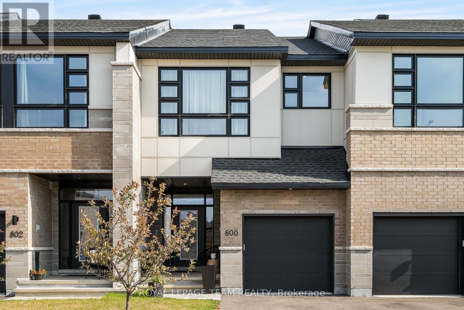 800 SOLARIUM AVENUE - 1