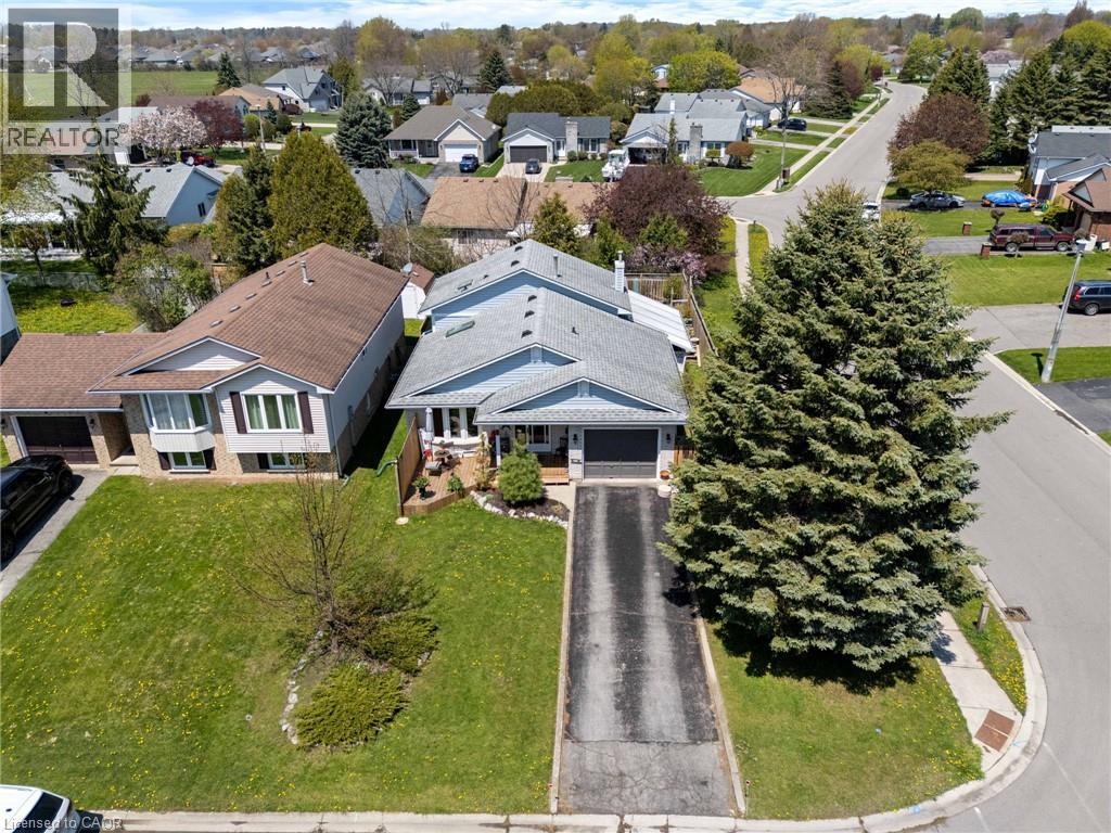 3-bedroom home for sale at 2 HAMPTON Court, Port Dover ON · photo 2 of 31