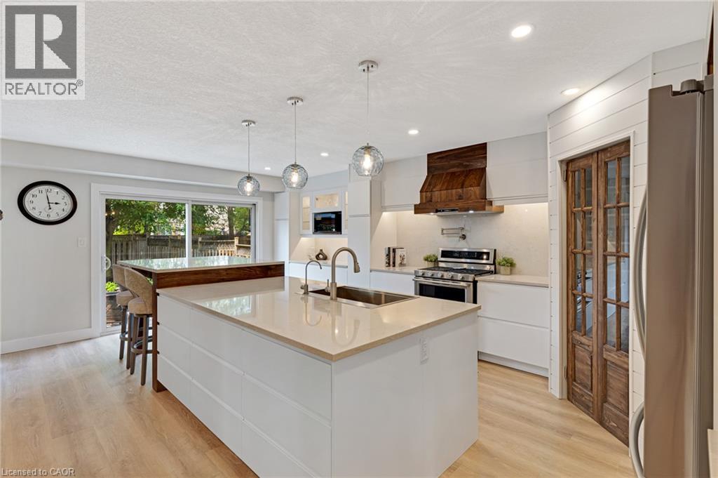 142 DEER RIDGE Drive - Image 12
