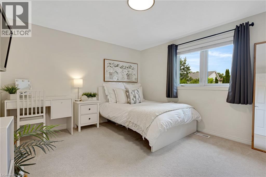 142 DEER RIDGE Drive - Image 26