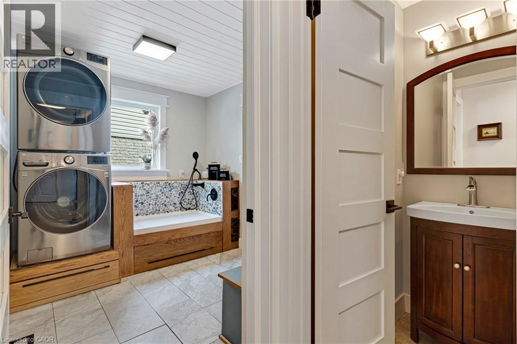 142 DEER RIDGE Drive - 16