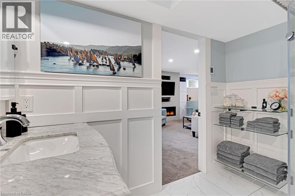142 DEER RIDGE Drive - Image 35