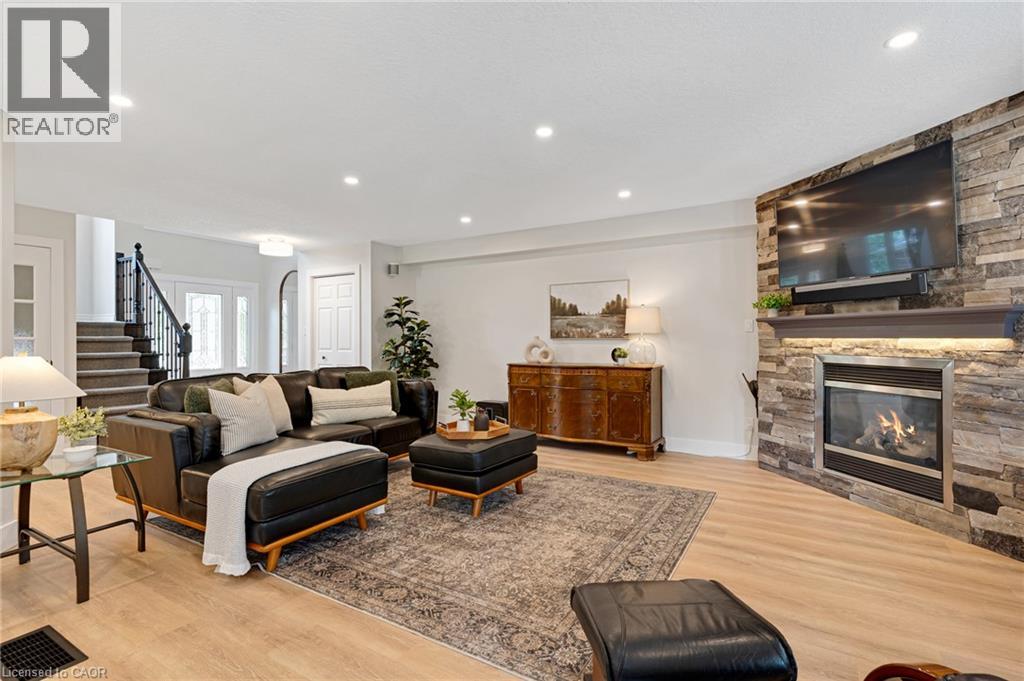 142 DEER RIDGE Drive - 9