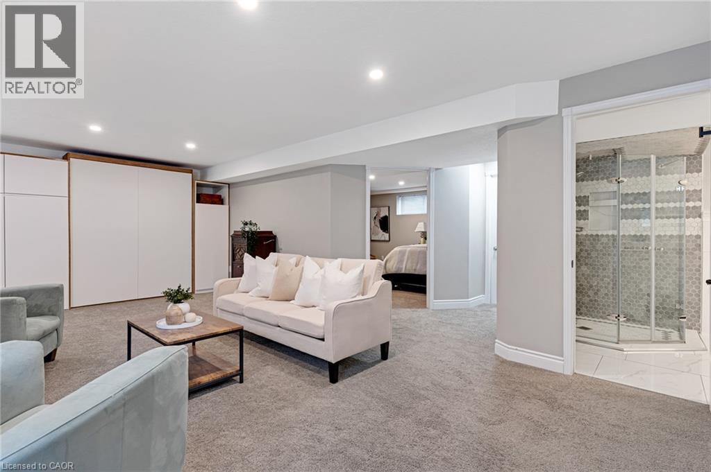 142 DEER RIDGE Drive - 31