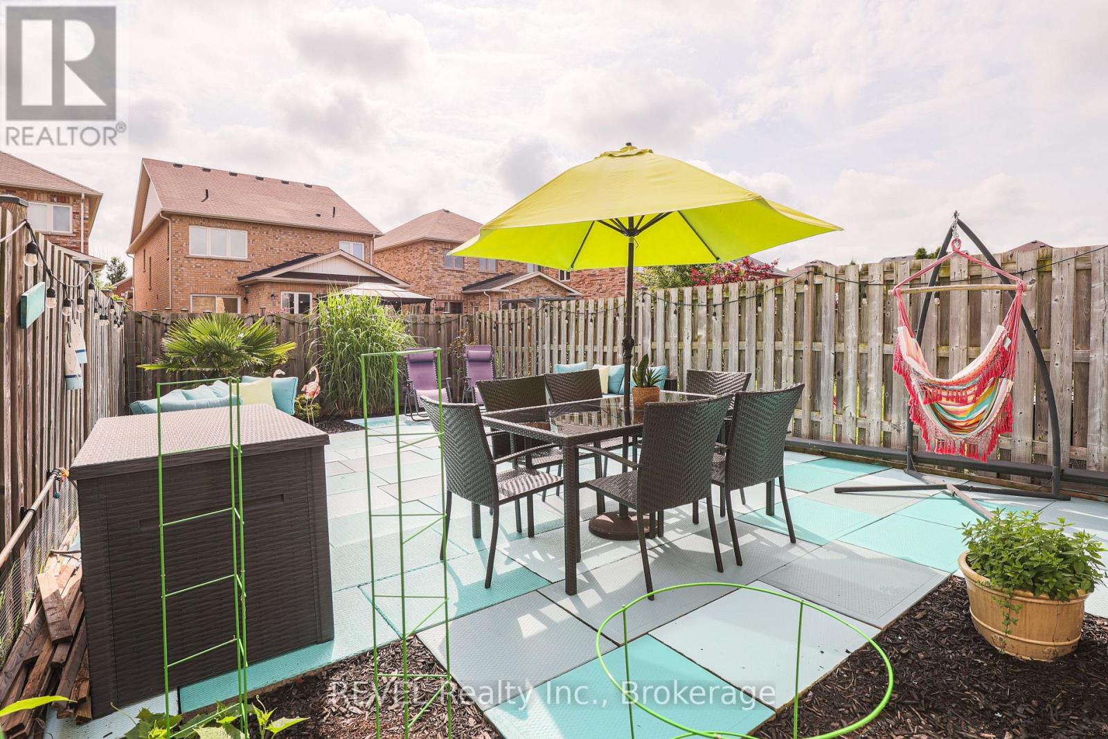 12 COLONEL LYALL STREET - 24