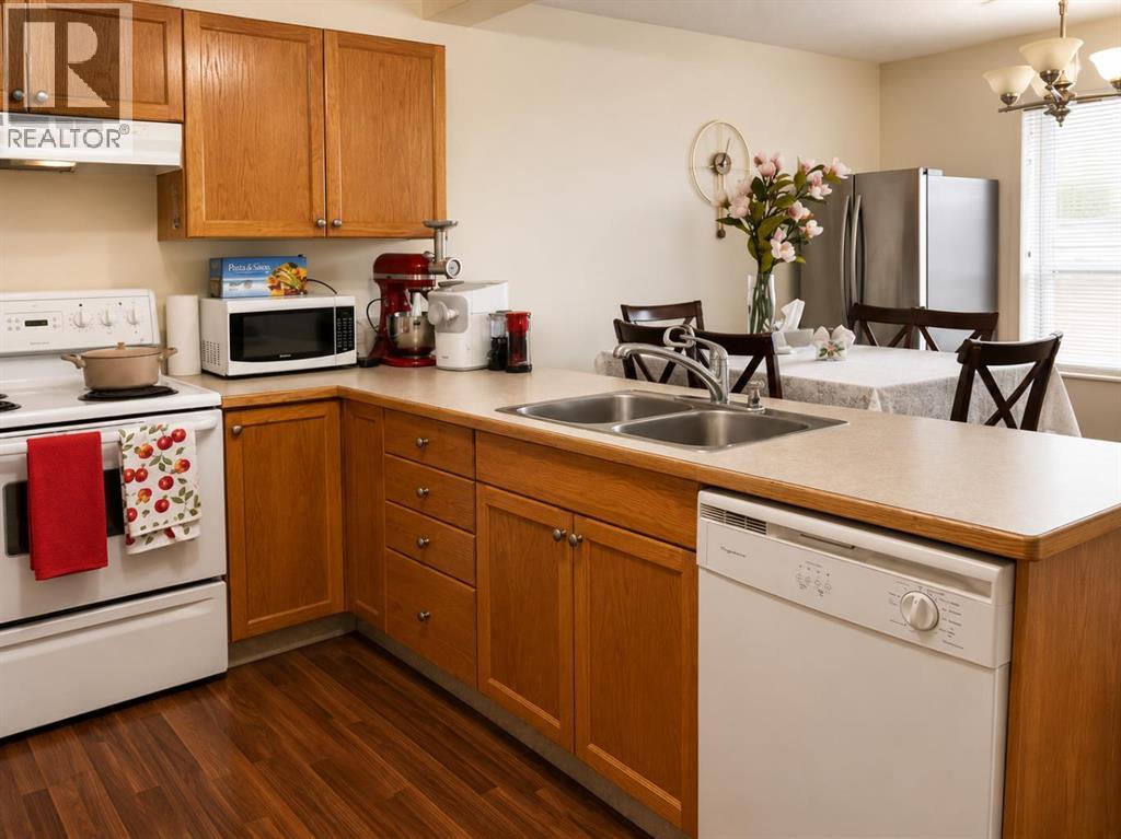 83 Lakeway Boulevard - Photo 5