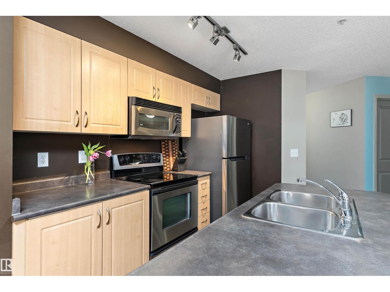 #111 11445 Ellerslie Rd SW, Rutherford (Edmonton), Edmonton photo 5