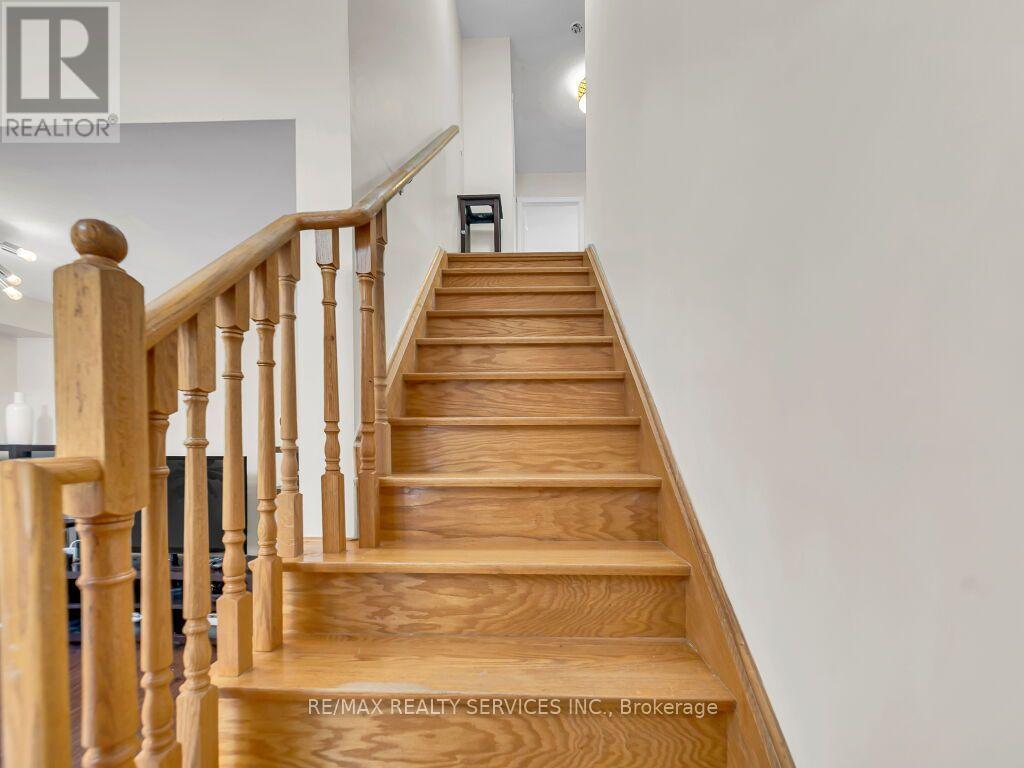 35 PEACHLEAF CRESCENT - 18