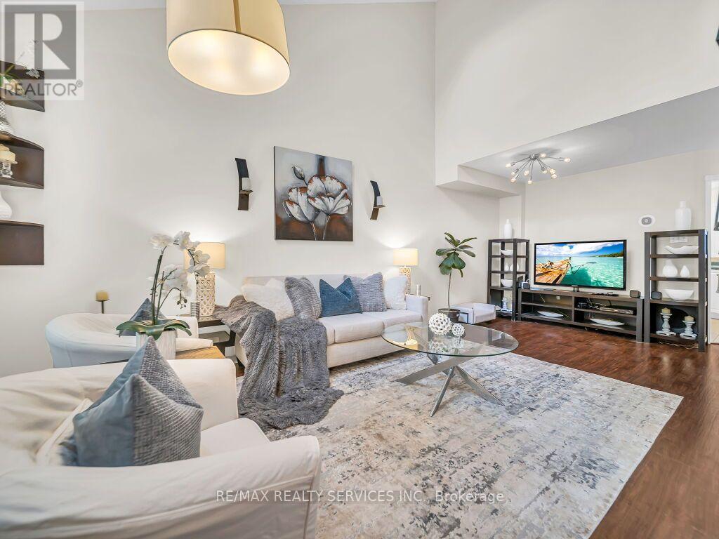 35 PEACHLEAF CRESCENT - 5