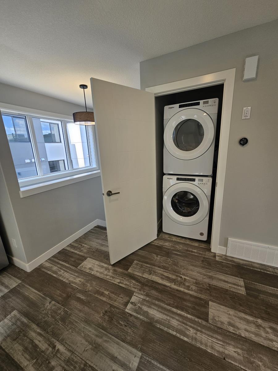 8069 8071 8073 Cedric Mah Rd Edmonton AB T5G 2Z4 Canada - Photo 42