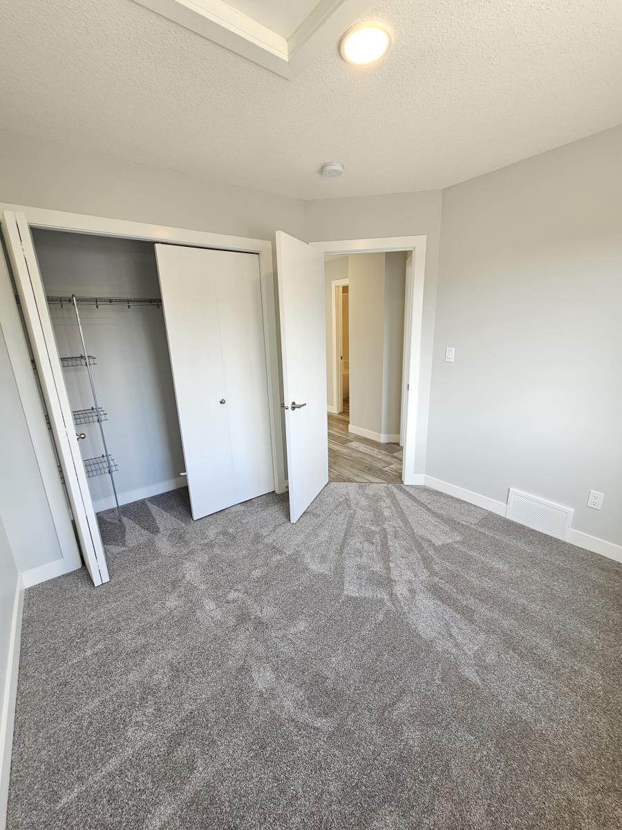 8069 8071 8073 Cedric Mah Rd Edmonton AB T5G 2Z4 Canada - Photo 44