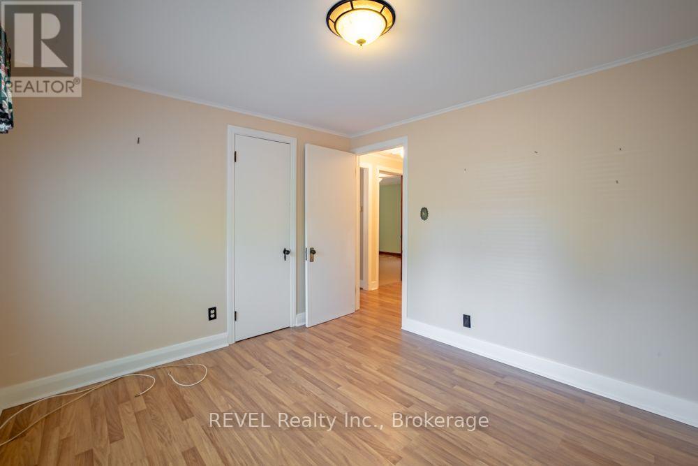 247 NICOLAS ROAD - 17