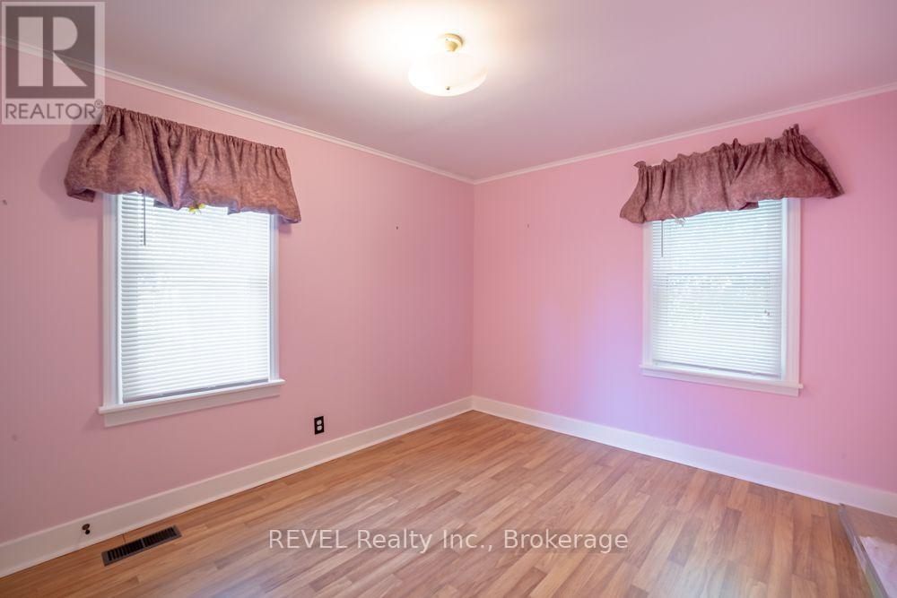 247 NICOLAS ROAD - 19