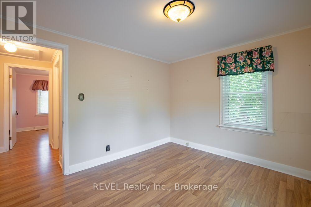 247 NICOLAS ROAD - 18