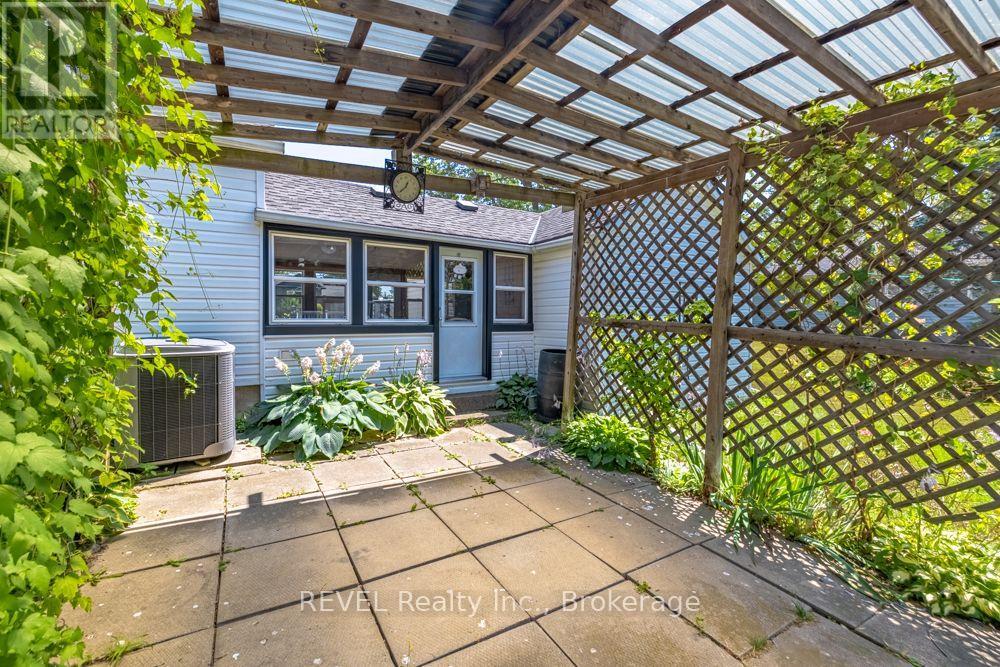 247 NICOLAS ROAD - Image 25