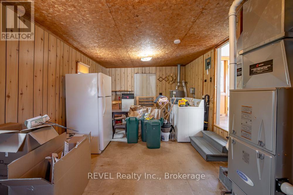 247 NICOLAS ROAD - 23