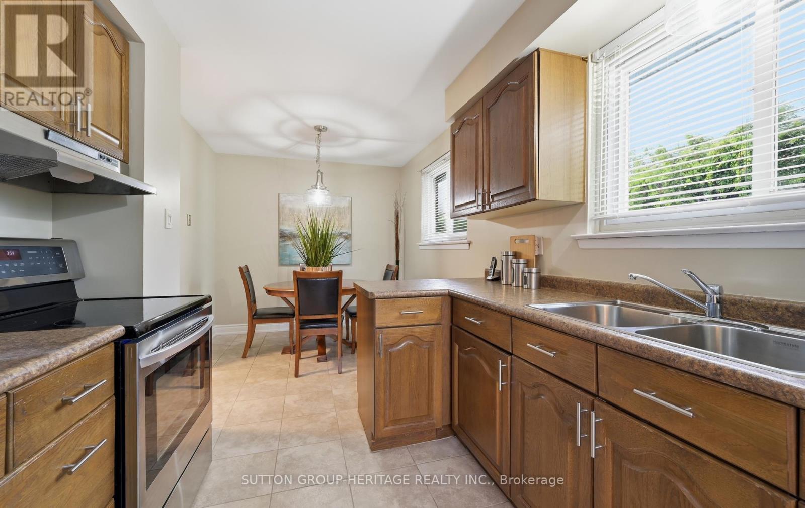 14 GREGORY ROAD - Image 12