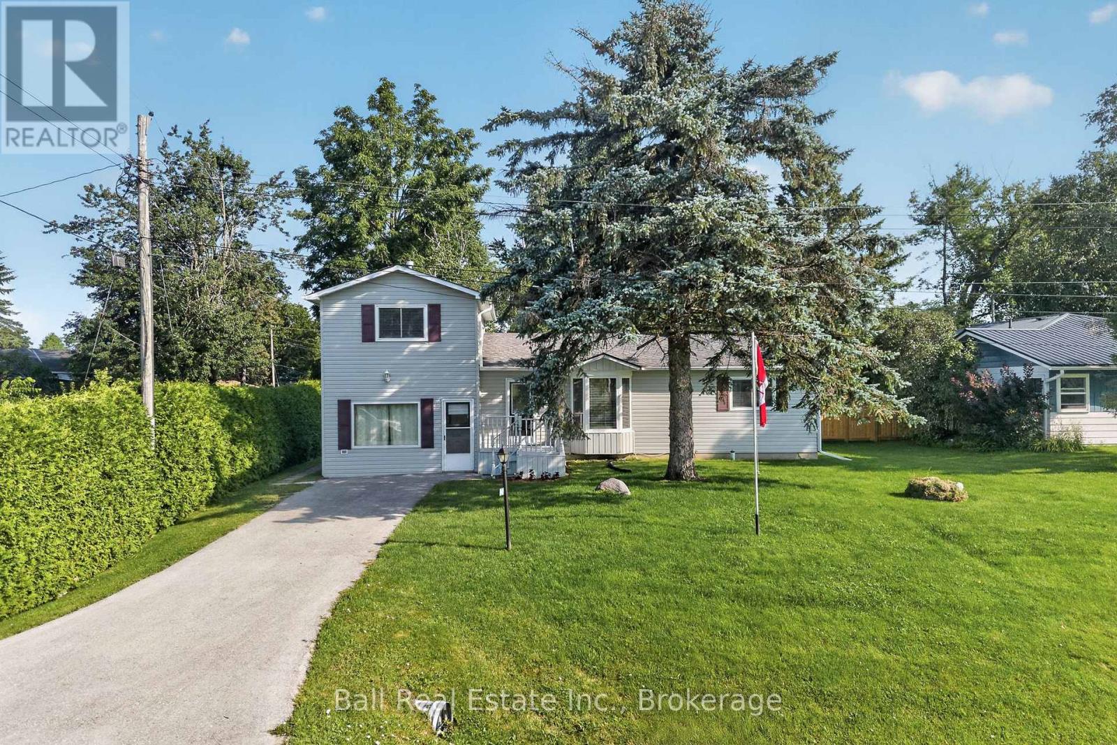 Photo of 42 Maplewood Avenue