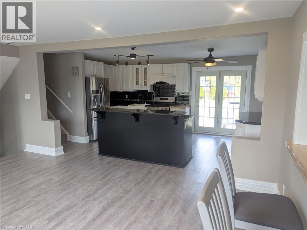 4 FIRST Line - Image 10