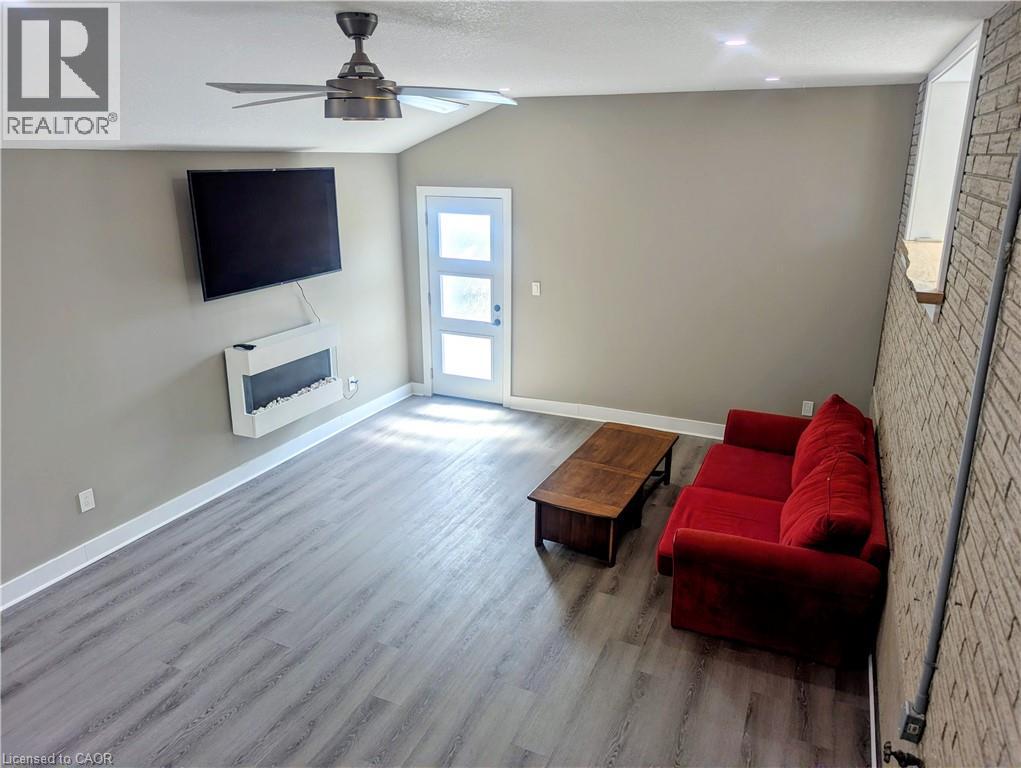 4 FIRST Line - Image 31