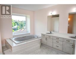 11 Thackeray Crescent, Barrie, ON L4N6J6 Photo 23
