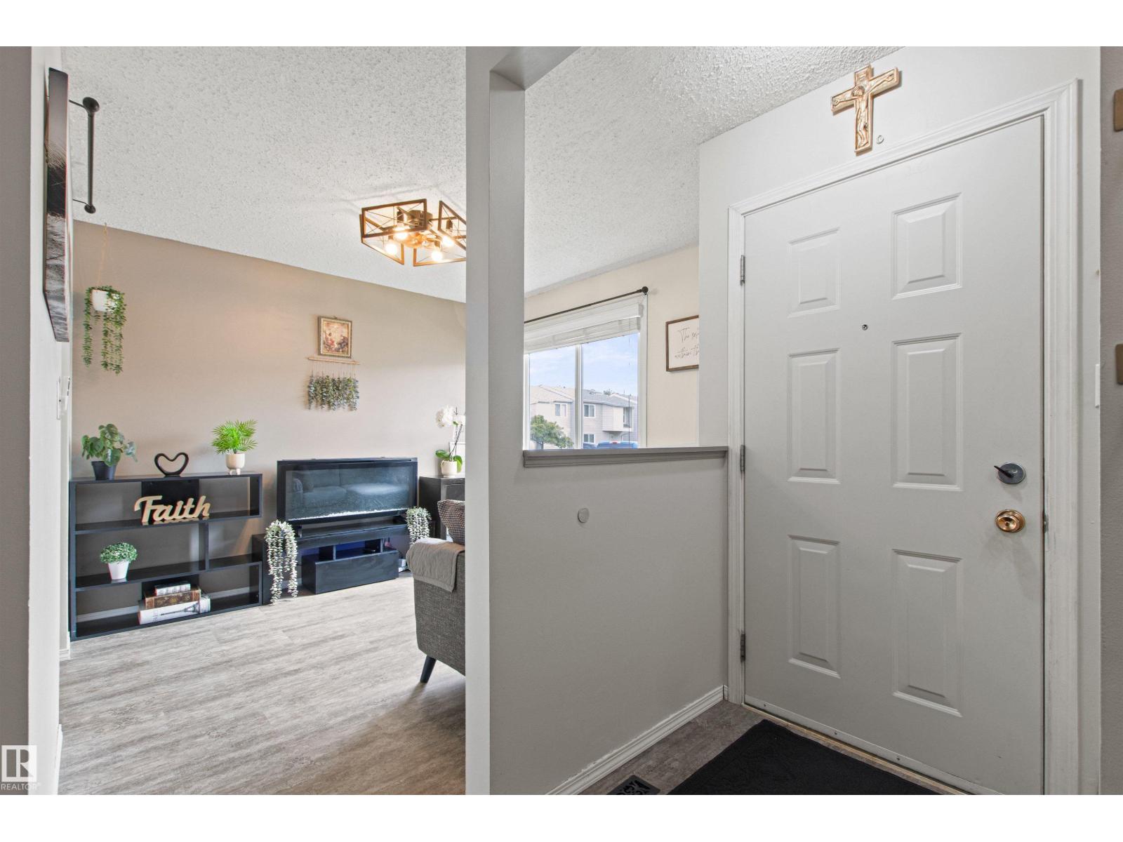 #64 3221 119 ST NW - 44