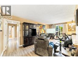 Kitchen - 851 Queenston Road Unit# 202, Hamilton, ON L8H4X5 Photo 7