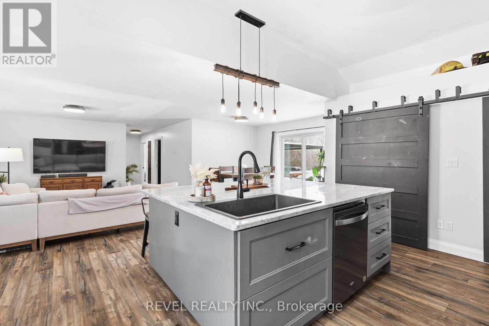 122 MCGUIRE BEACH ROAD - 9
