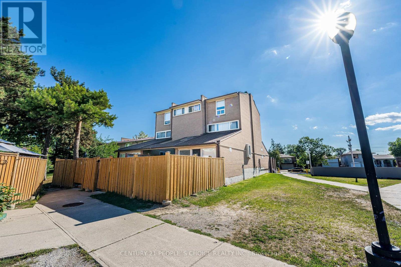 #2 242 JOHN GARLAND BOULEVARD - 1