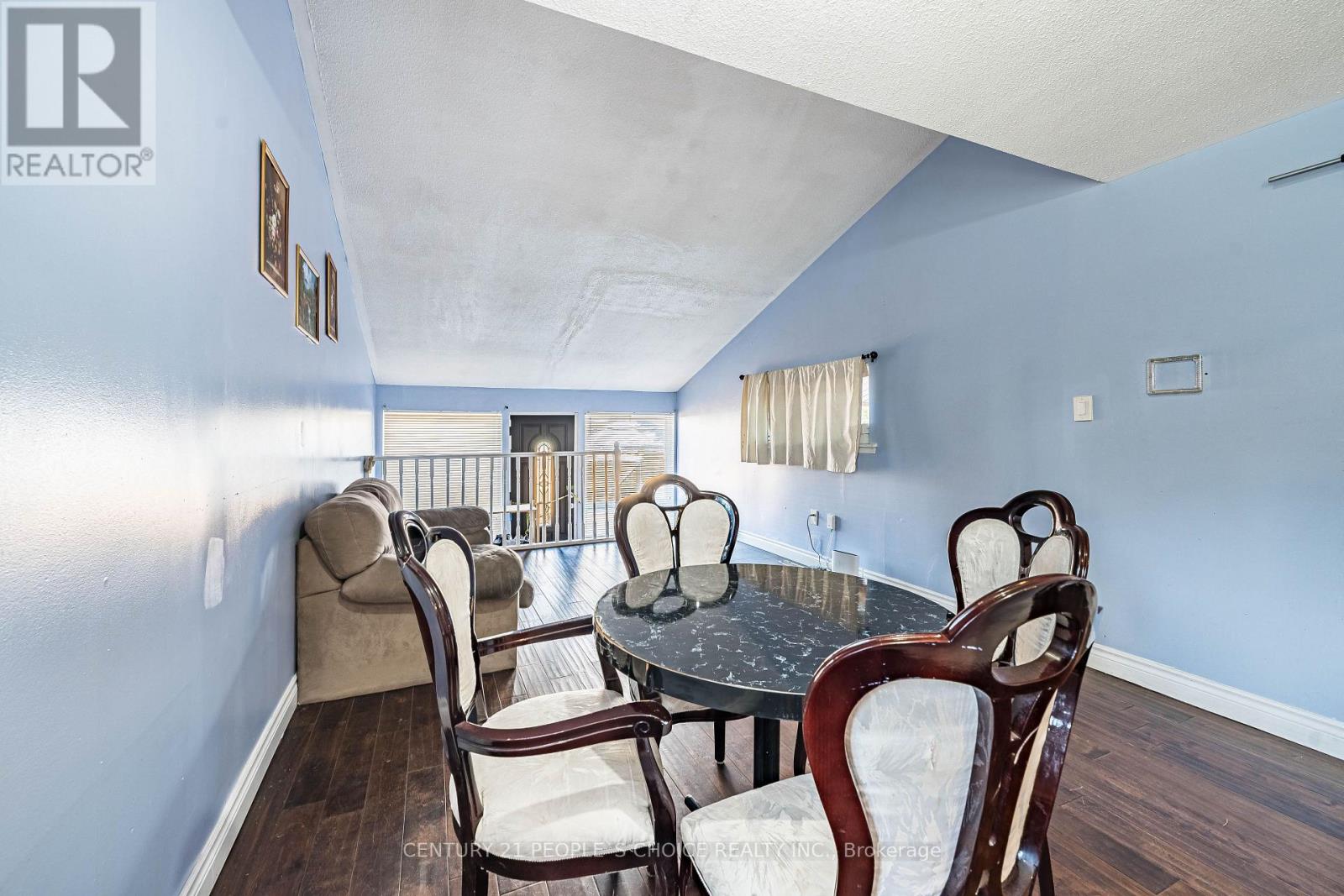 #2 242 JOHN GARLAND BOULEVARD - 16