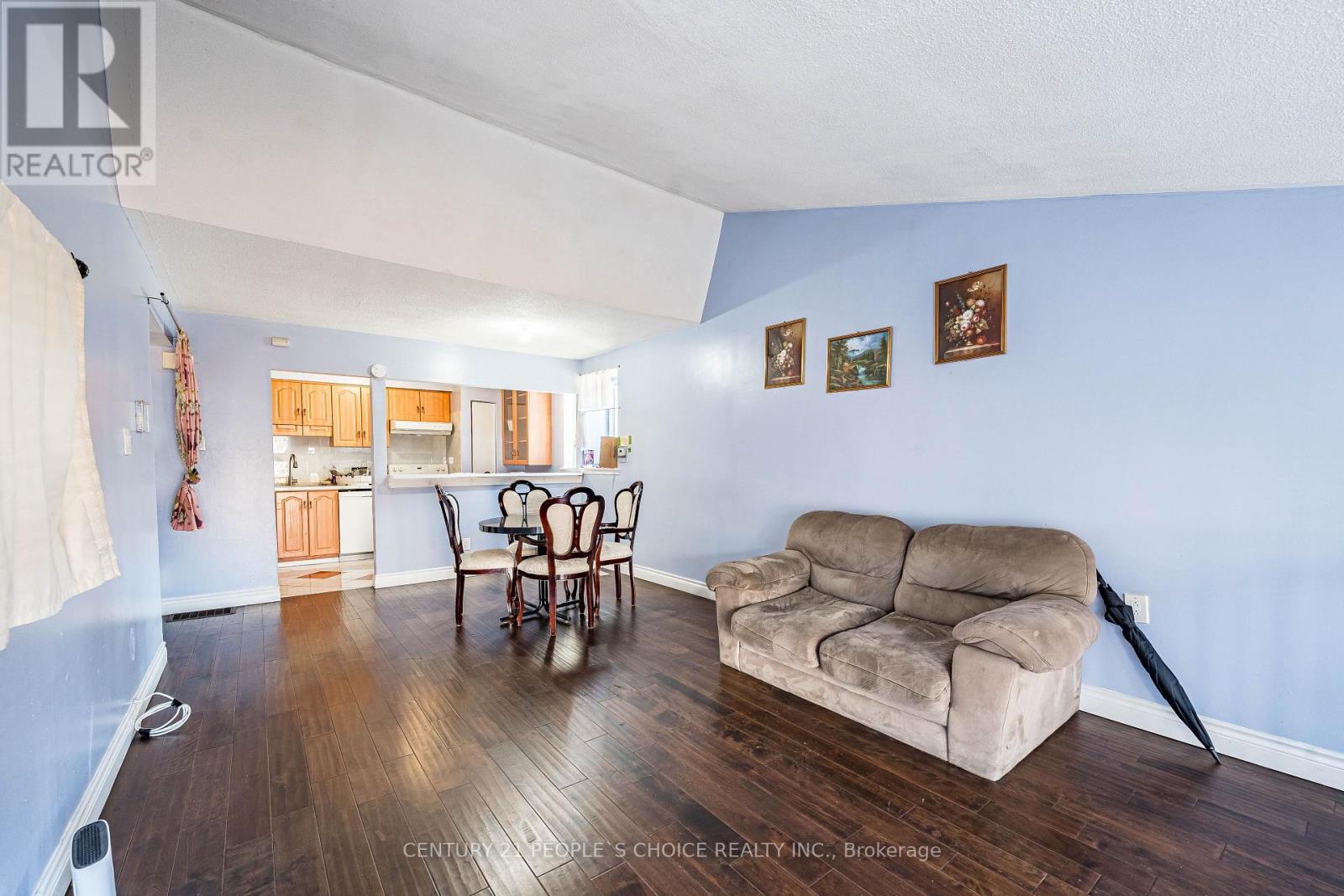 #2 242 JOHN GARLAND BOULEVARD - 19