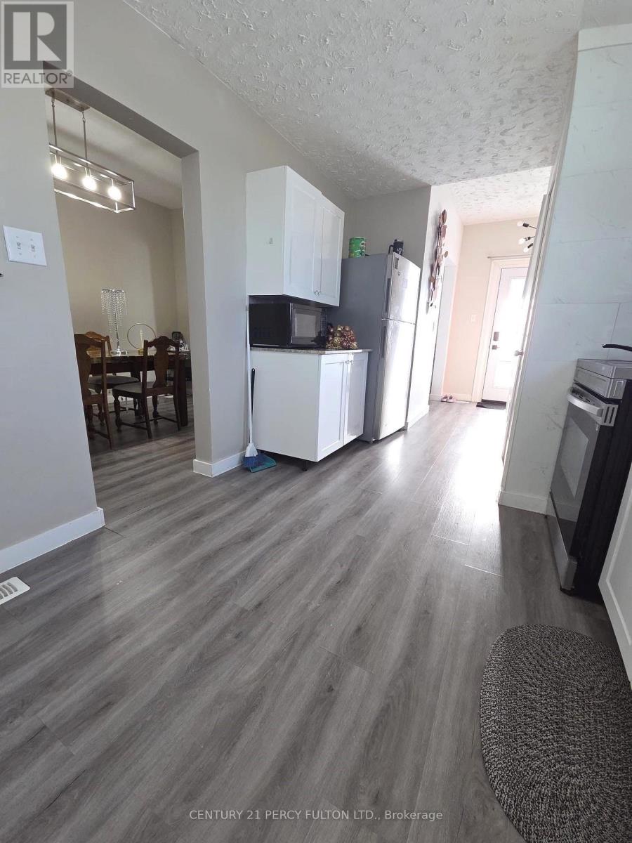 130 STIRTON STREET - 11