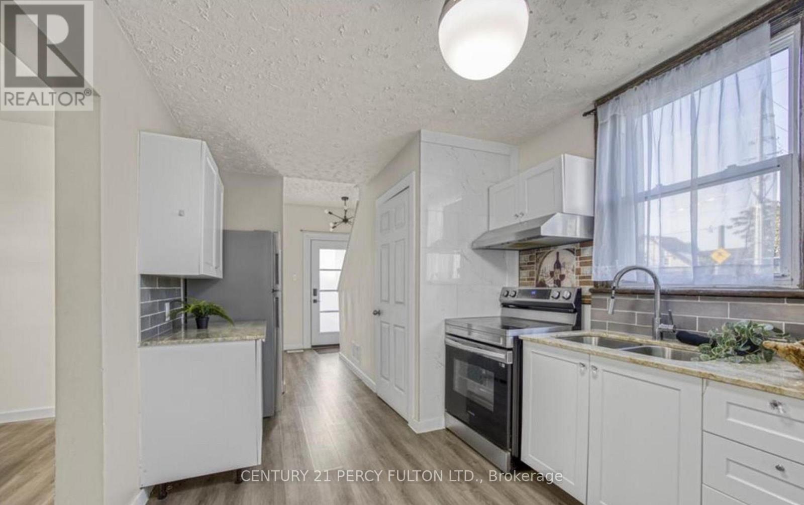 130 STIRTON STREET - 7