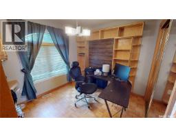 833 Peters Avenue, Oxbow, SK S0C2B0 Photo 22
