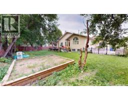 833 Peters Avenue, Oxbow, SK S0C2B0 Photo 42