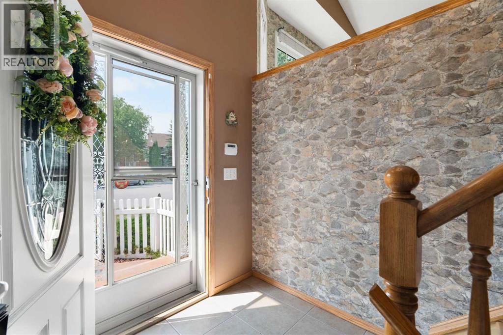 38 Hidden Spring Circle NW, Hidden Valley, Calgary photo 3