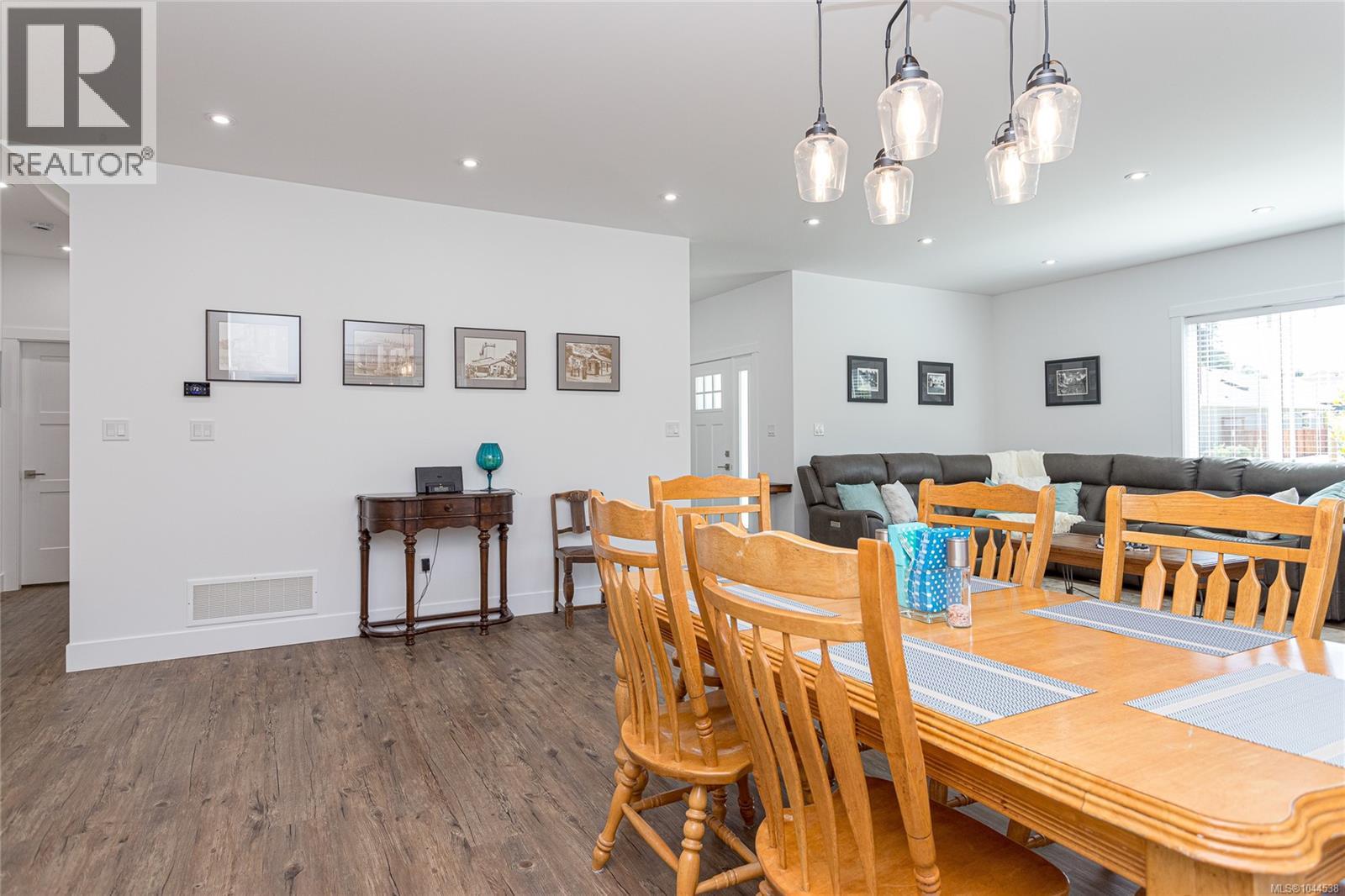 3027 Abbott Pl - Image 12