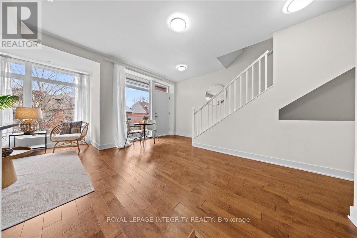 #9 78 HOLMWOOD AVENUE - 22