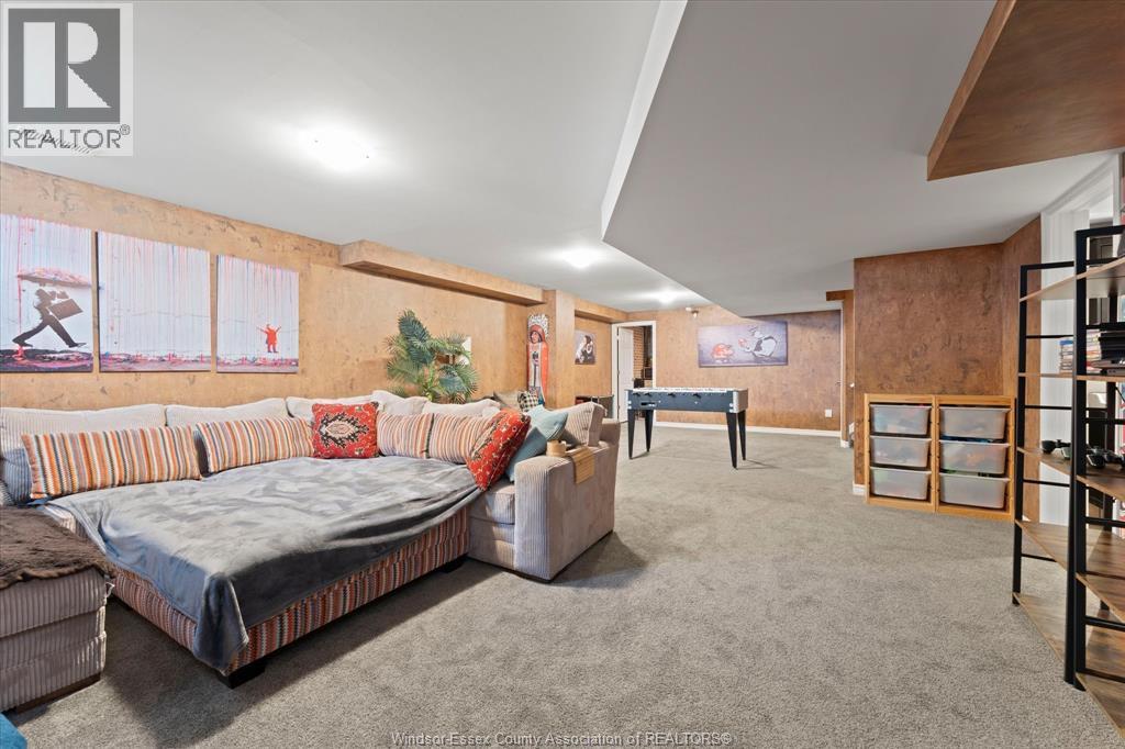 3460 HUNTINGTON AVENUE - 34