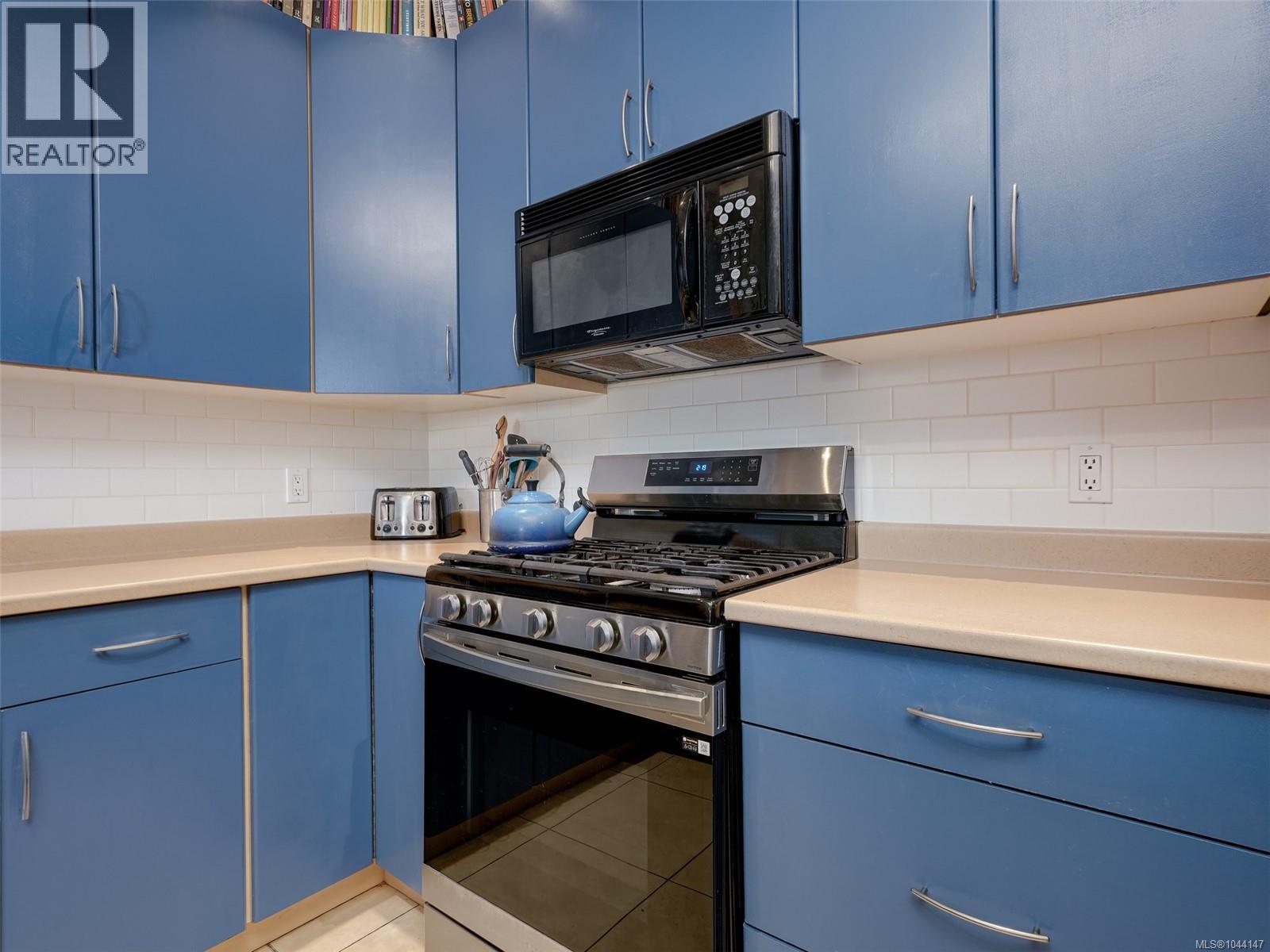 206 330 Waterfront Crescent, Victoria