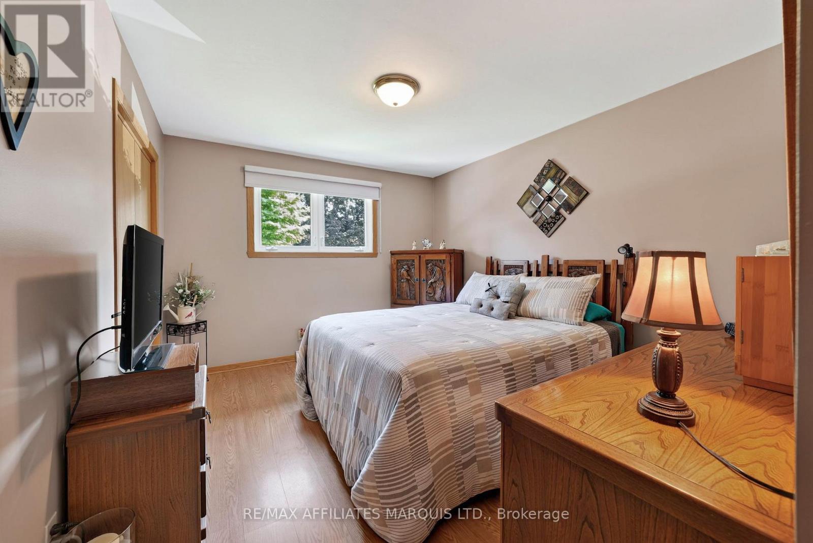 748 MONTCALM COURT - Image 20
