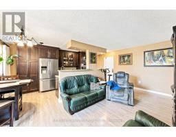 202 - 851 Queenston Road, Hamilton, ON L8H4X5 Photo 12