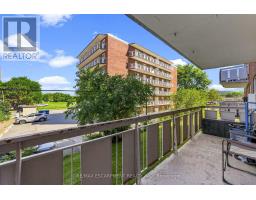 202 - 851 Queenston Road, Hamilton, ON L8H4X5 Photo 13
