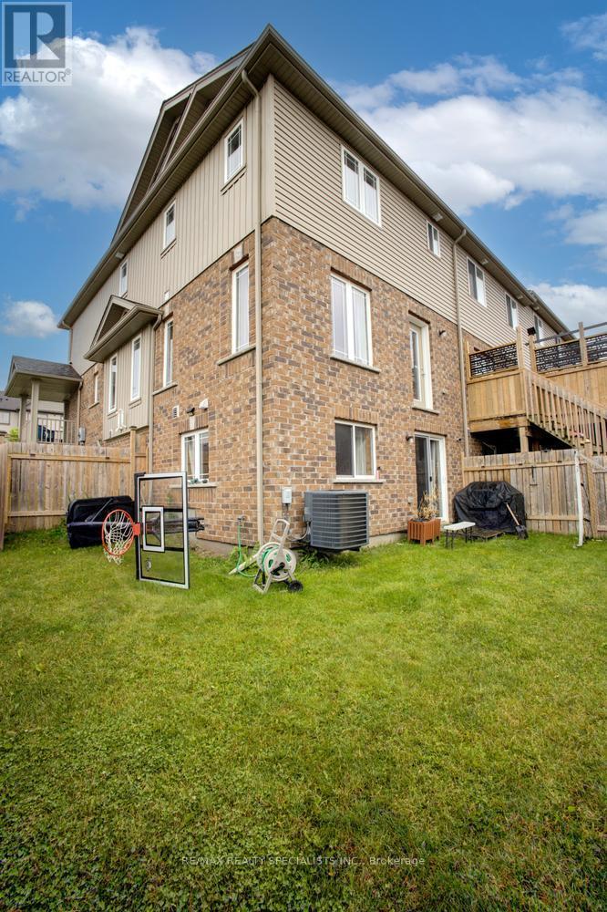 58 JEFFREY DRIVE - 27