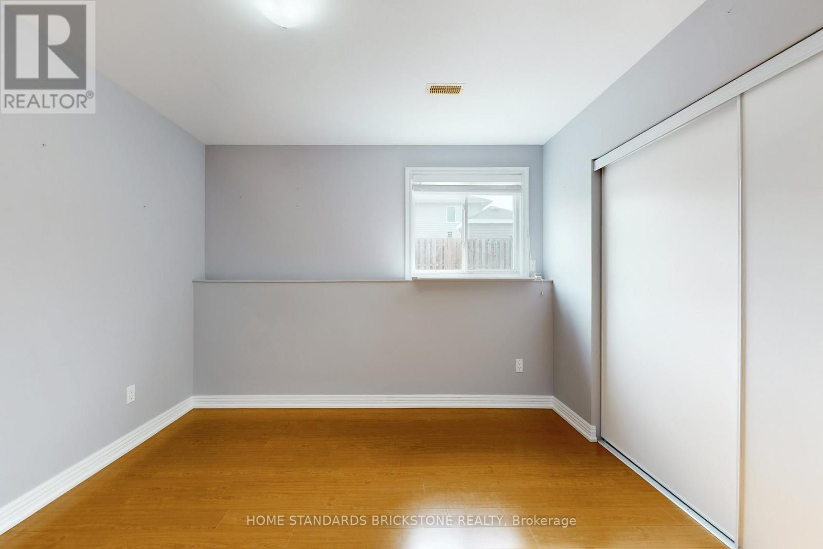 412 AUTUMN CRESCENT - 35