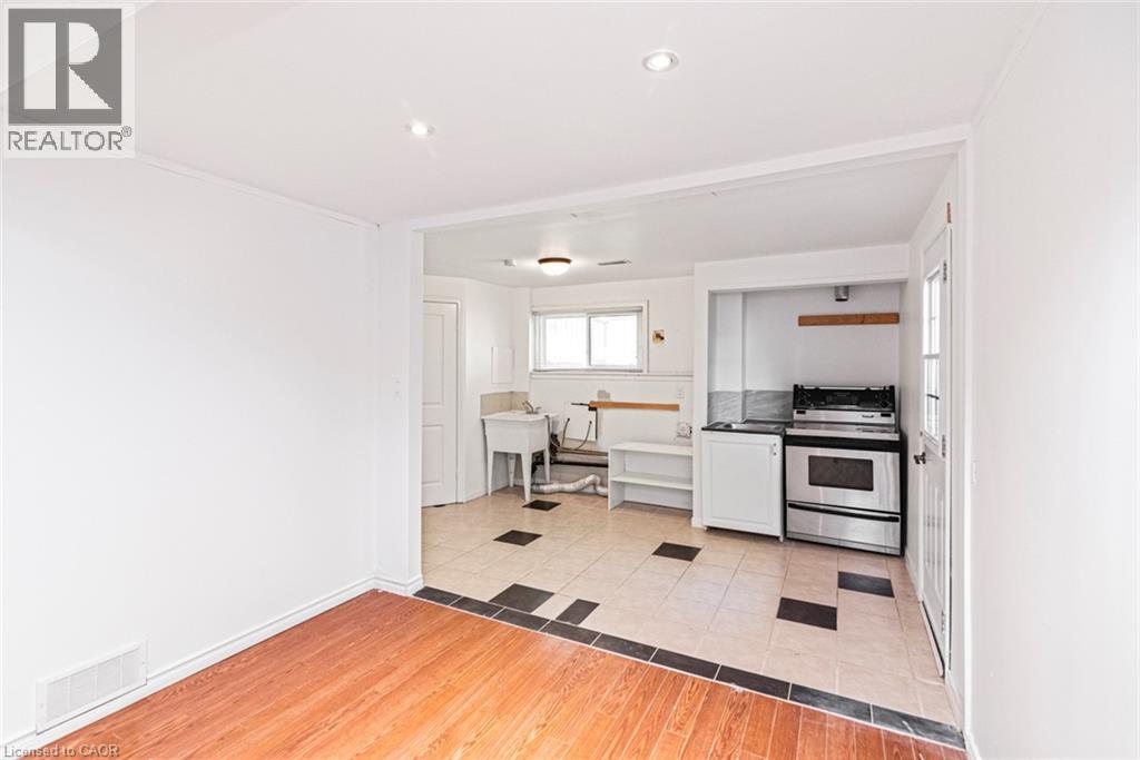 100 MOUNTAIN Avenue N - Image 35