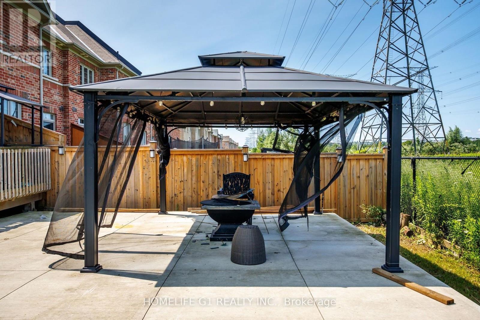 10 HURST DRIVE - Image 35