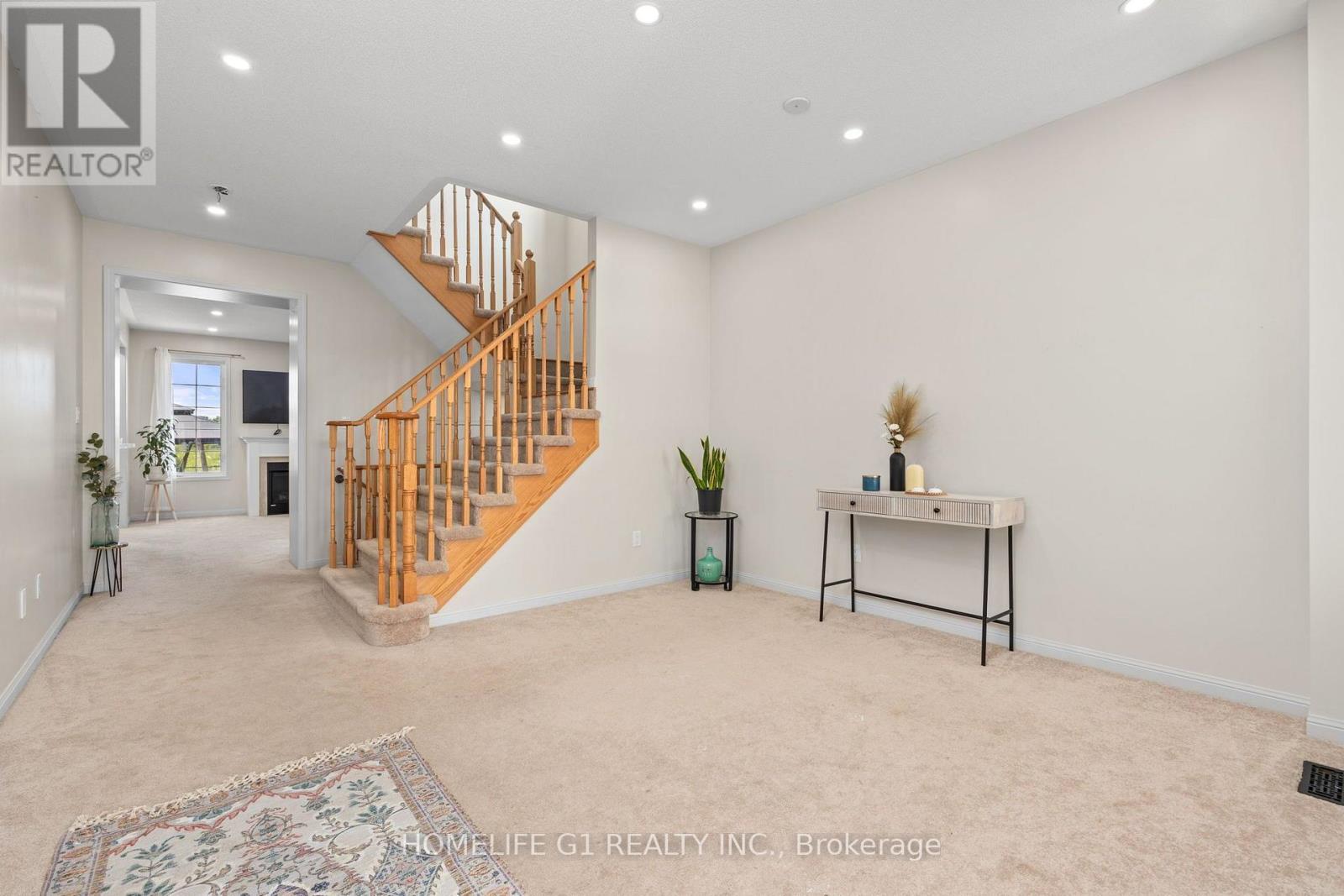 10 HURST DRIVE - 4