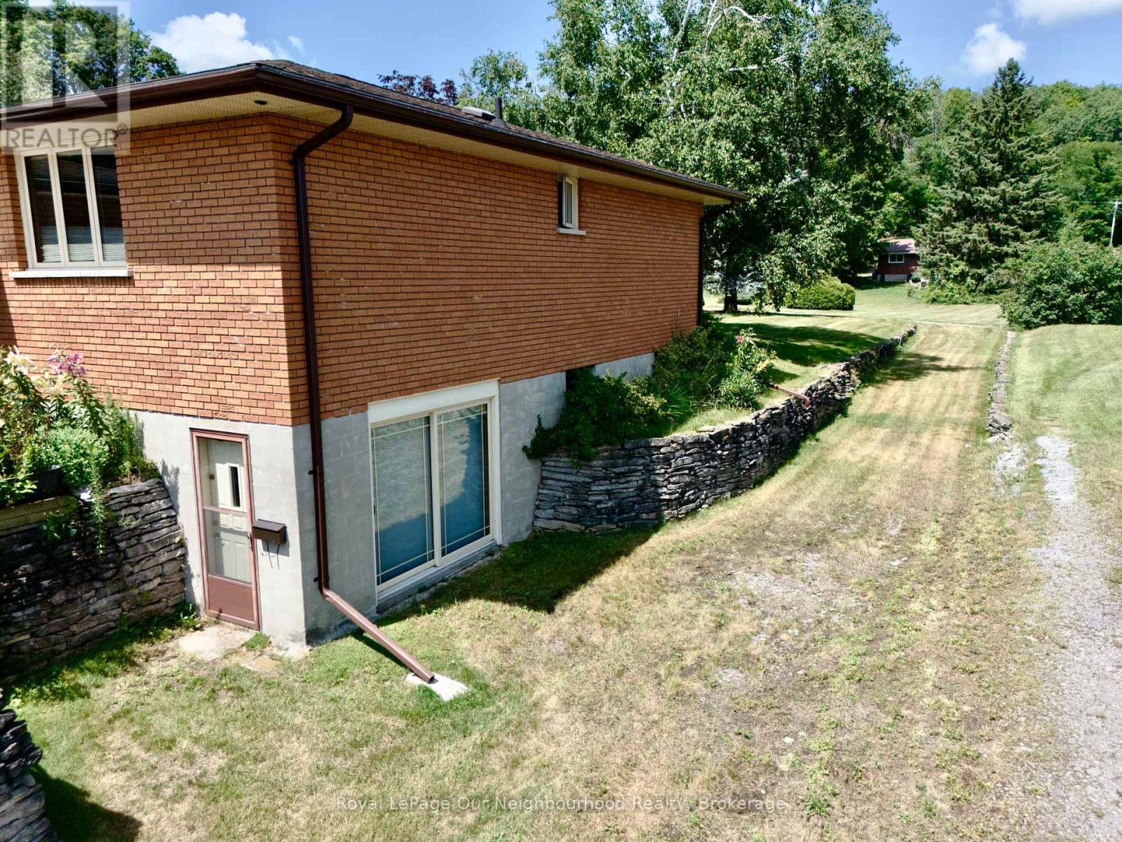 18 ROSECLIFF COURT - Image 12