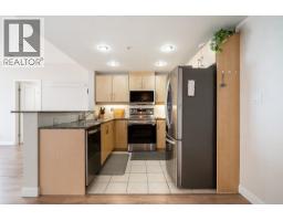 501 9298 University Crescent, Burnaby, BC V5A4X8 Photo 8